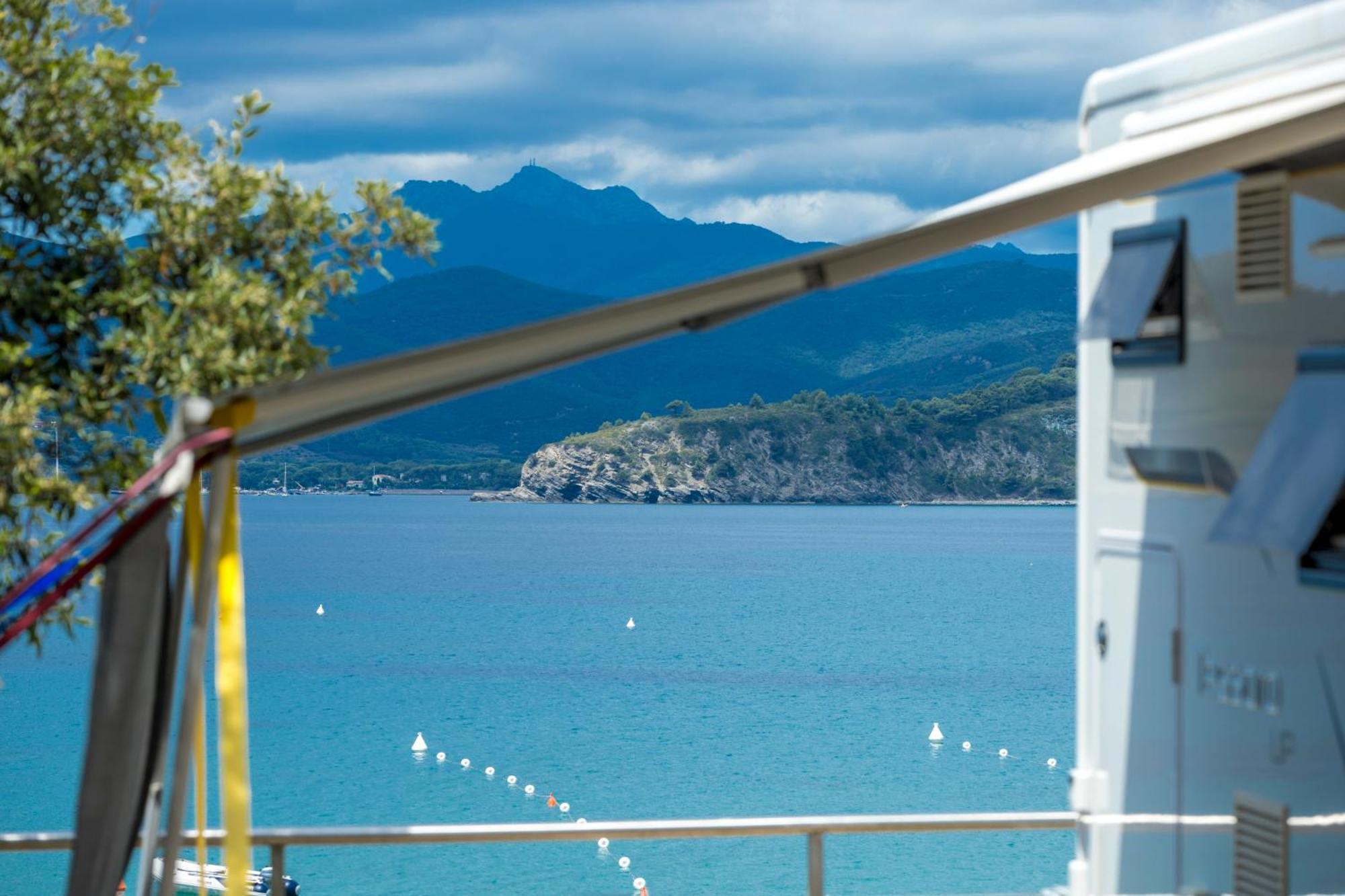 Camping Village Le Calanchiole Capoliveri  Εξωτερικό φωτογραφία